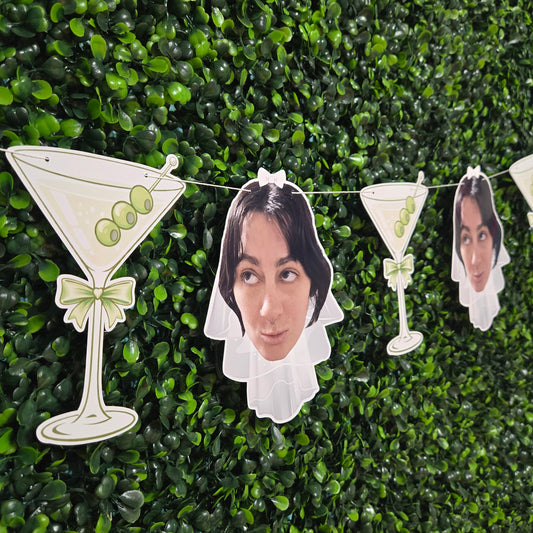 Bride Face Banner with Veil & Martinis: A Bride In a Tini Bit